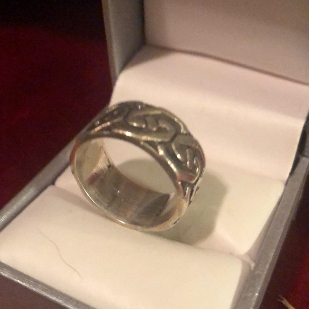 Silver ring. - Picture 3 of 4